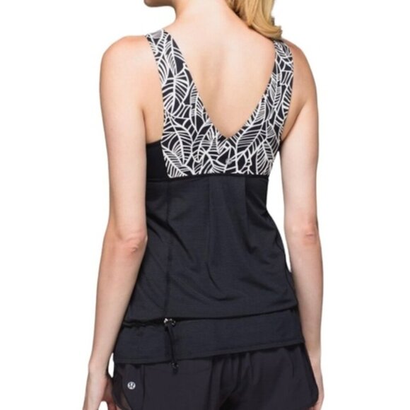 Lululemon Hustle & Bustle TankBlack / Pretty Palm Black Angel Wing size 12 - Picture 1 of 11